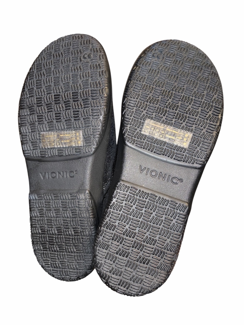Vionic Women's Black Plush Slip-On Slippers - Picture 5 of 5